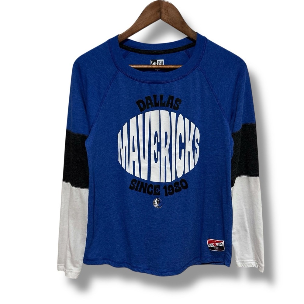 New Era Women's Dallas‎ Mavericks 3/4 Sleeve Graphic T Shirt Size M 18.5 x 25